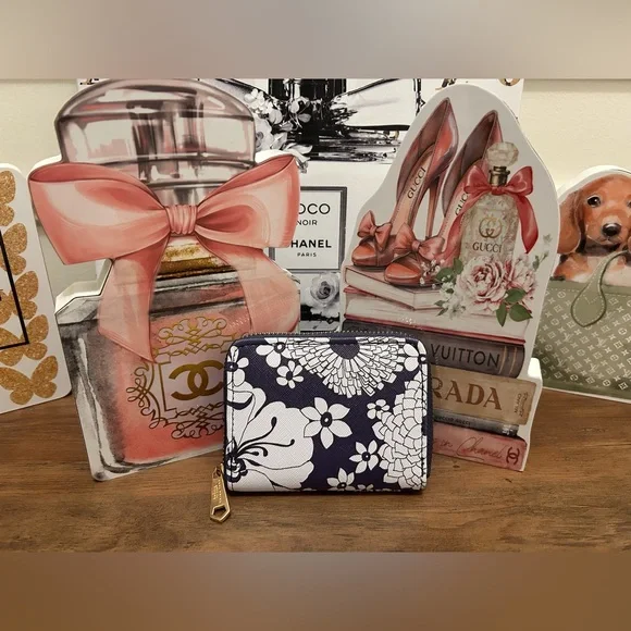Trina Turk Floral Navy and White Wallet - Picture 1 of 4